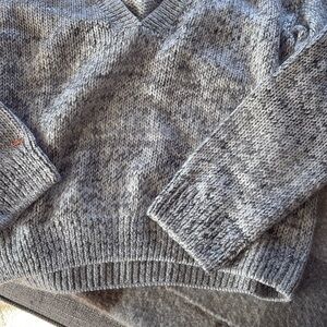 PINK brand v neck crop sweater